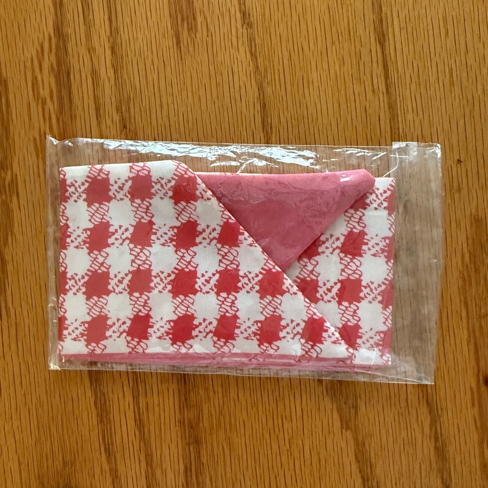 Twilly. New with tags. Pink